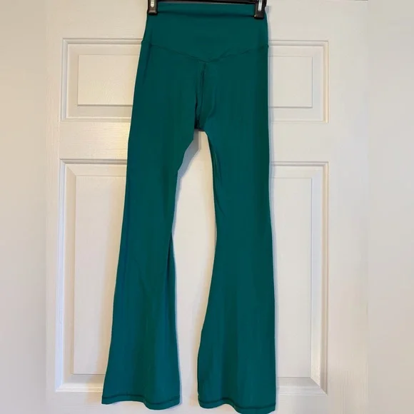 OFFLINE By Aerie Real Me XTRA High Waisted Bootcut Flare Legging Castle Green M - Picture 6 of 6